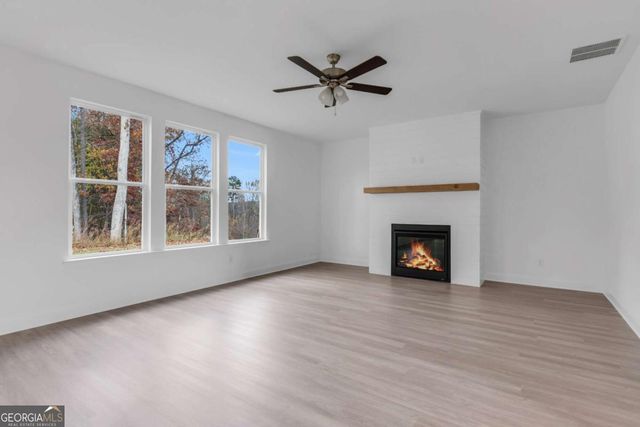 195 Hickory Grove Lane, Hoschton, GA 30548