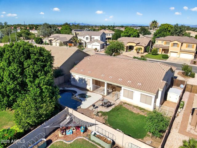 1813 E WINCHESTER Place, Chandler, AZ 85286
