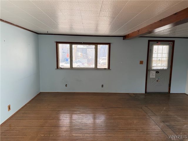 91 Wildwood Place, West Seneca, NY 14210