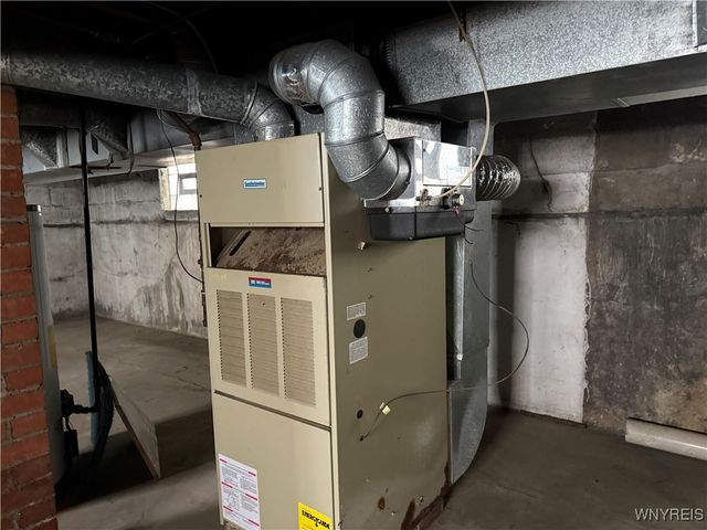 91 Wildwood Place, West Seneca, NY 14210