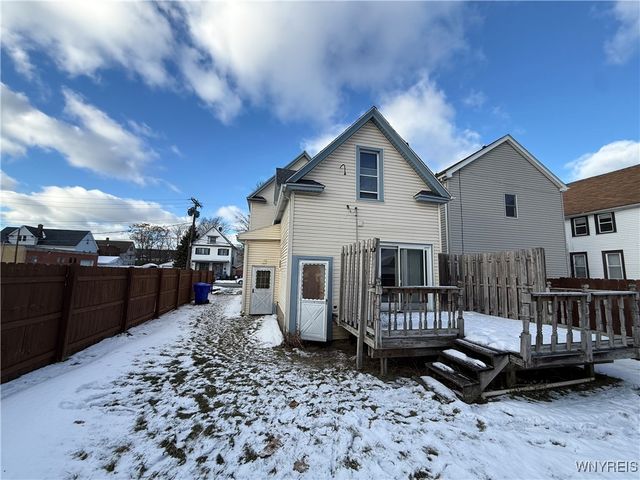 91 Wildwood Place, West Seneca, NY 14210