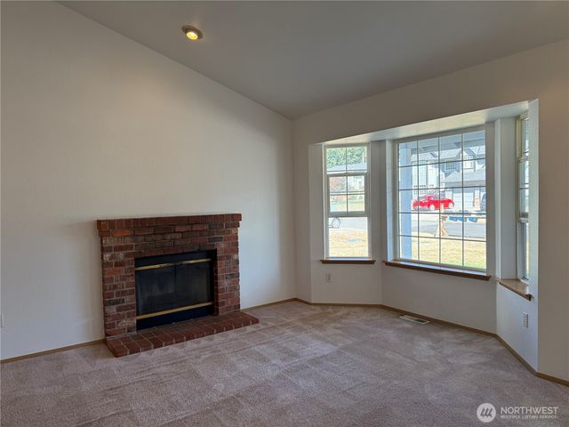 21616 94th Avenue Ct E, Spanaway, WA 98338