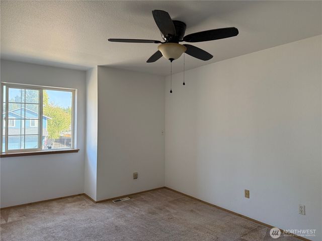 21616 94th Avenue Ct E, Spanaway, WA 98338