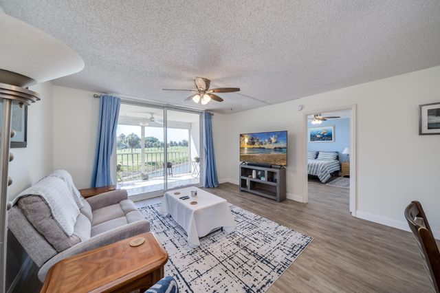 7608 NW 18th Street Unit 202, Margate, FL 33063