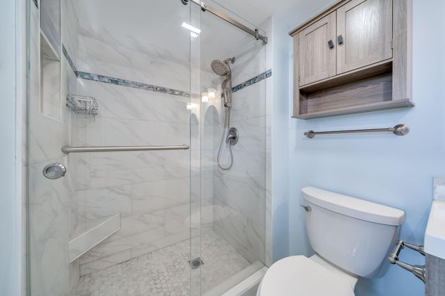 7608 NW 18th Street Unit 202, Margate, FL 33063