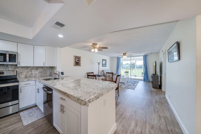 7608 NW 18th Street Unit 202, Margate, FL 33063