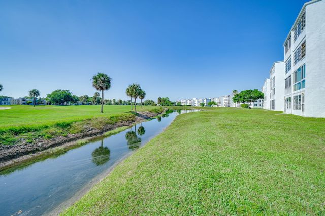7608 NW 18th Street Unit 202, Margate, FL 33063