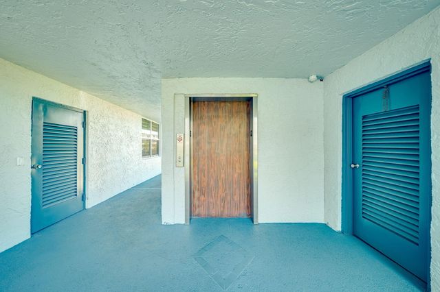 7608 NW 18th Street Unit 202, Margate, FL 33063