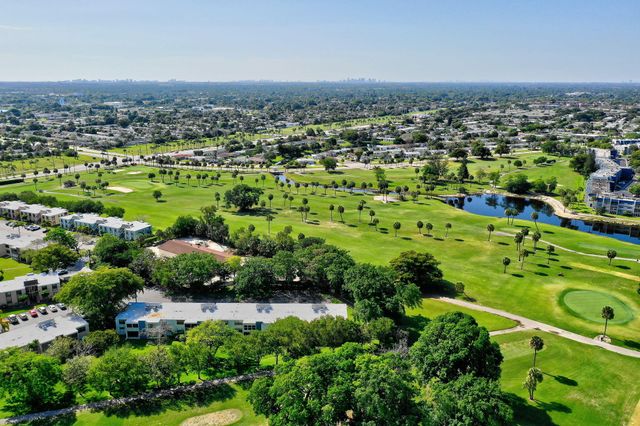 7608 NW 18th Street Unit 202, Margate, FL 33063