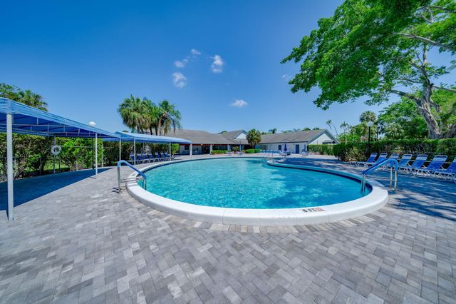 7608 NW 18th Street Unit 202, Margate, FL 33063