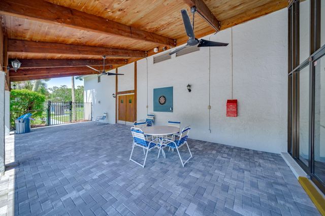 7608 NW 18th Street Unit 202, Margate, FL 33063