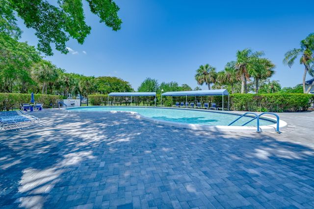 7608 NW 18th Street Unit 202, Margate, FL 33063