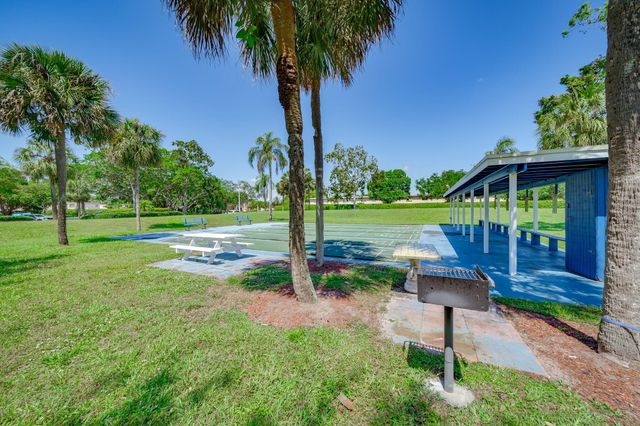 7608 NW 18th Street Unit 202, Margate, FL 33063