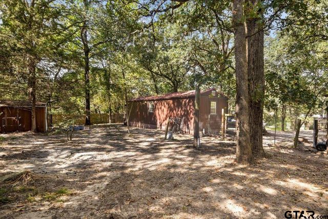 23207 Holly Road, Mineola, TX 75773