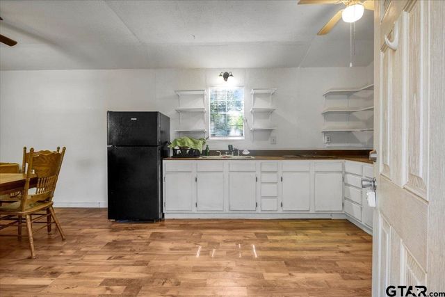 23207 Holly Road, Mineola, TX 75773