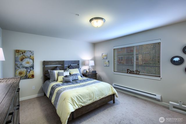 3232 15th Avenue W, Seattle, WA 98119