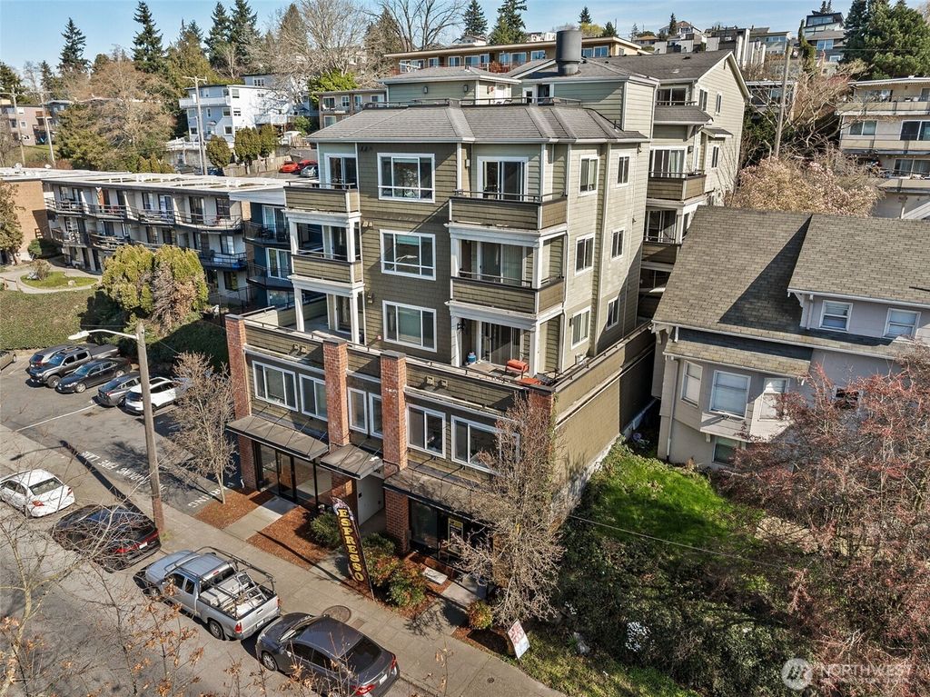 3232 15th Avenue W, Seattle, WA 98119