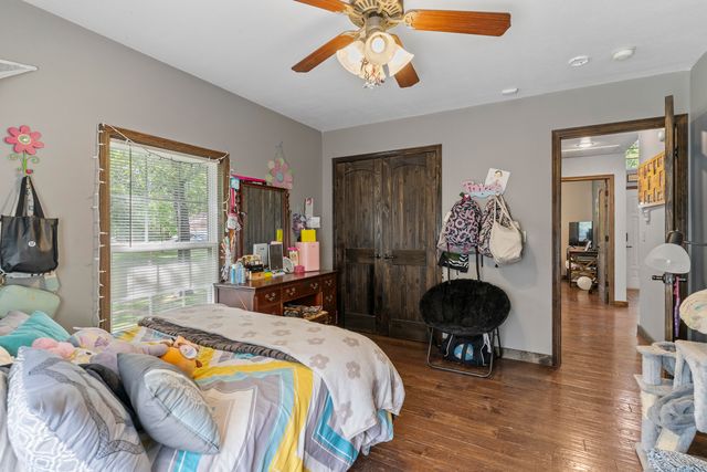 45 Stone Ridge Court, Strafford, MO 65757