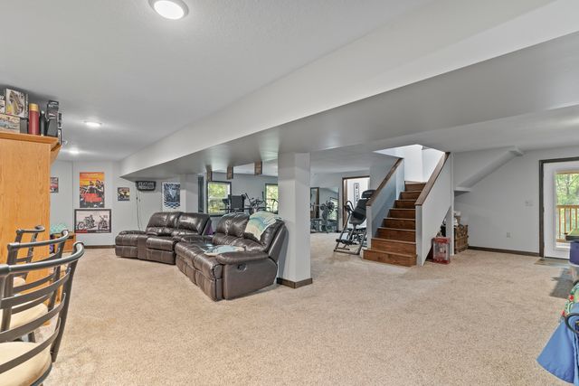 45 Stone Ridge Court, Strafford, MO 65757