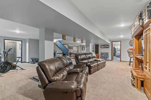 45 Stone Ridge Court, Strafford, MO 65757