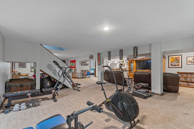 45 Stone Ridge Court, Strafford, MO 65757