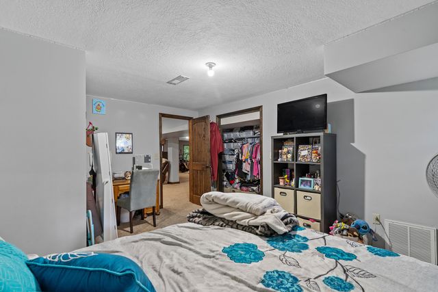 45 Stone Ridge Court, Strafford, MO 65757