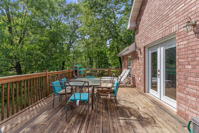 45 Stone Ridge Court, Strafford, MO 65757