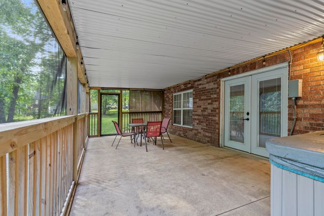 45 Stone Ridge Court, Strafford, MO 65757