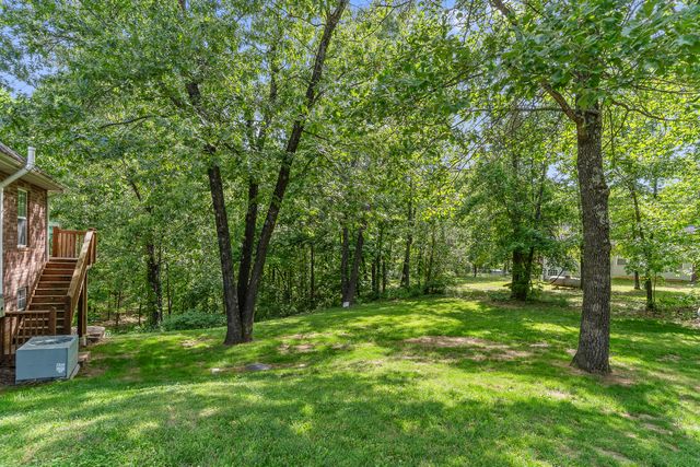 45 Stone Ridge Court, Strafford, MO 65757