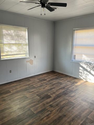 201 Grandview Heights, Mena, AR 71953