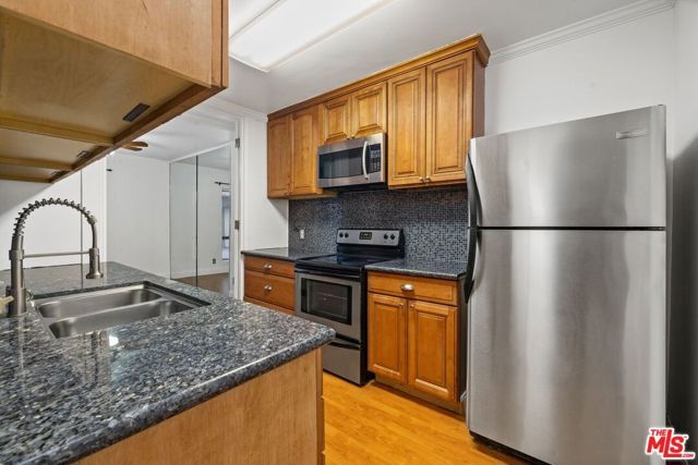 1735 N Fuller Avenue 121, Los Angeles, CA 90046