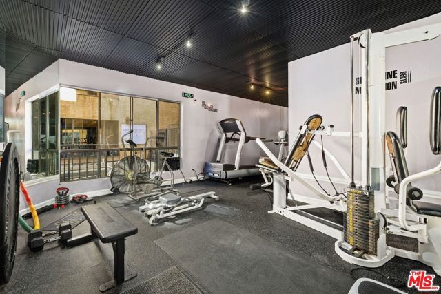 1735 N Fuller Avenue 121, Los Angeles, CA 90046