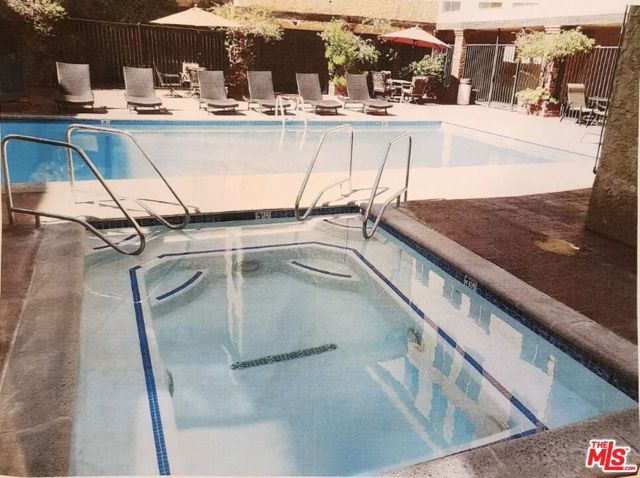 1735 N Fuller Avenue 121, Los Angeles, CA 90046