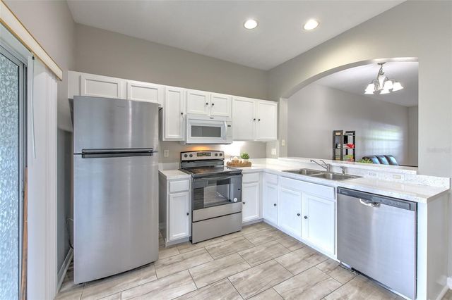 12847 KINGS CROSSING DRIVE, Gibsonton, FL 33534