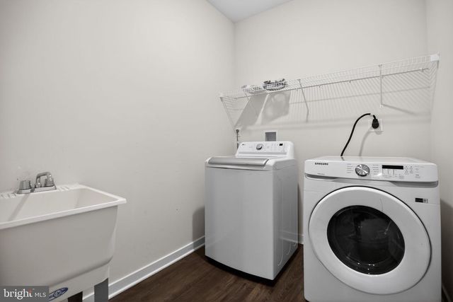 103 CONGRESSIONAL CT, Moorestown, NJ 08057