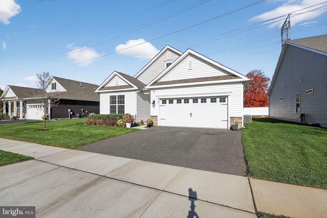 103 CONGRESSIONAL CT, Moorestown, NJ 08057