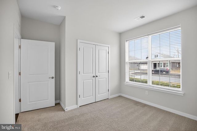 103 CONGRESSIONAL CT, Moorestown, NJ 08057