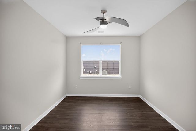 103 CONGRESSIONAL CT, Moorestown, NJ 08057