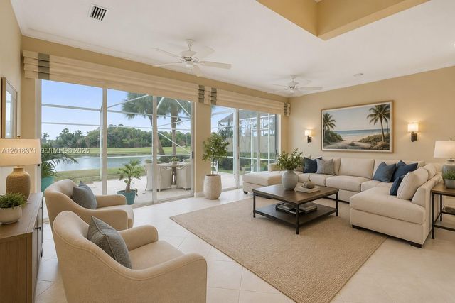 7968 SE Double Tree Drive, Hobe Sound, FL 33455