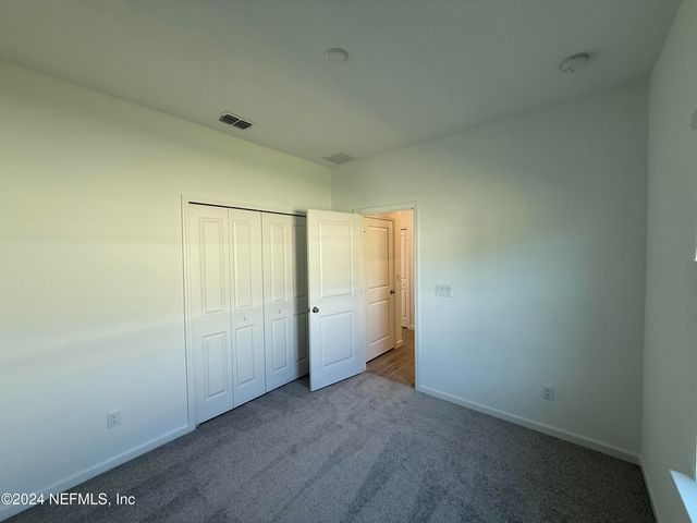 8198 HORSEBIT Circle, Jacksonville, FL 32219