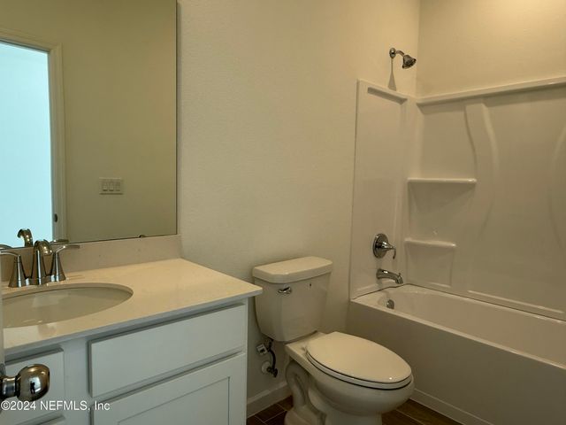 8198 HORSEBIT Circle, Jacksonville, FL 32219