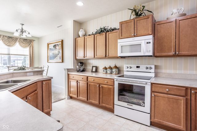 15959 Lambrusco Way, Fishers, IN 46037