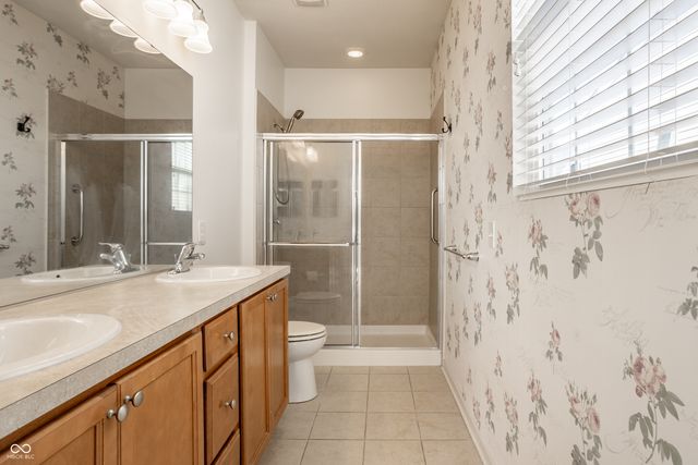 15959 Lambrusco Way, Fishers, IN 46037