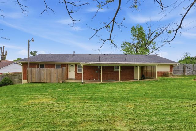 54 Locust Drive, Winchester, KY 40391