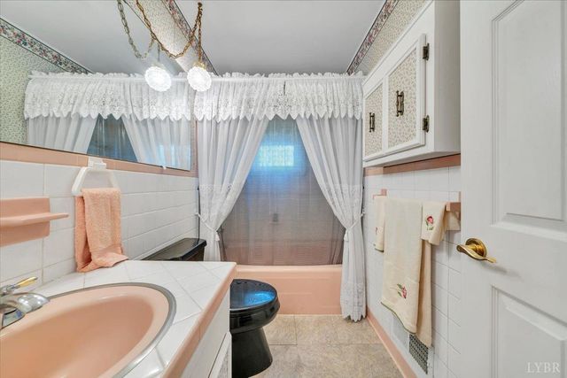 4315 W Lynchburg Salem Turnpike, Thaxton, VA 24174