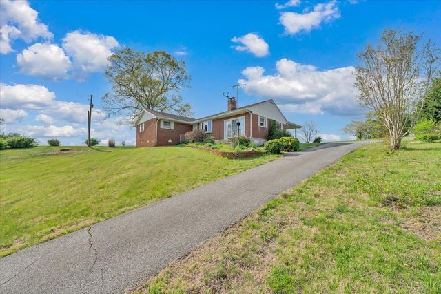 4315 W Lynchburg Salem Turnpike, Thaxton, VA 24174