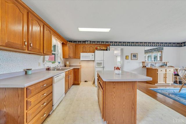 4315 W Lynchburg Salem Turnpike, Thaxton, VA 24174