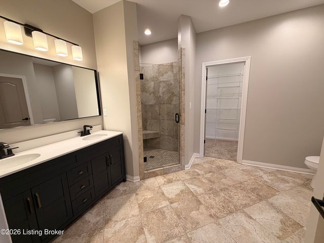 203 Deep Creek Dr, Shepherdsville, KY 40165
