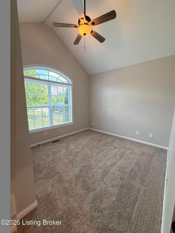 203 Deep Creek Dr, Shepherdsville, KY 40165