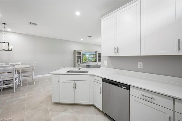 19568 Hinkley DR, Estero, FL 33928